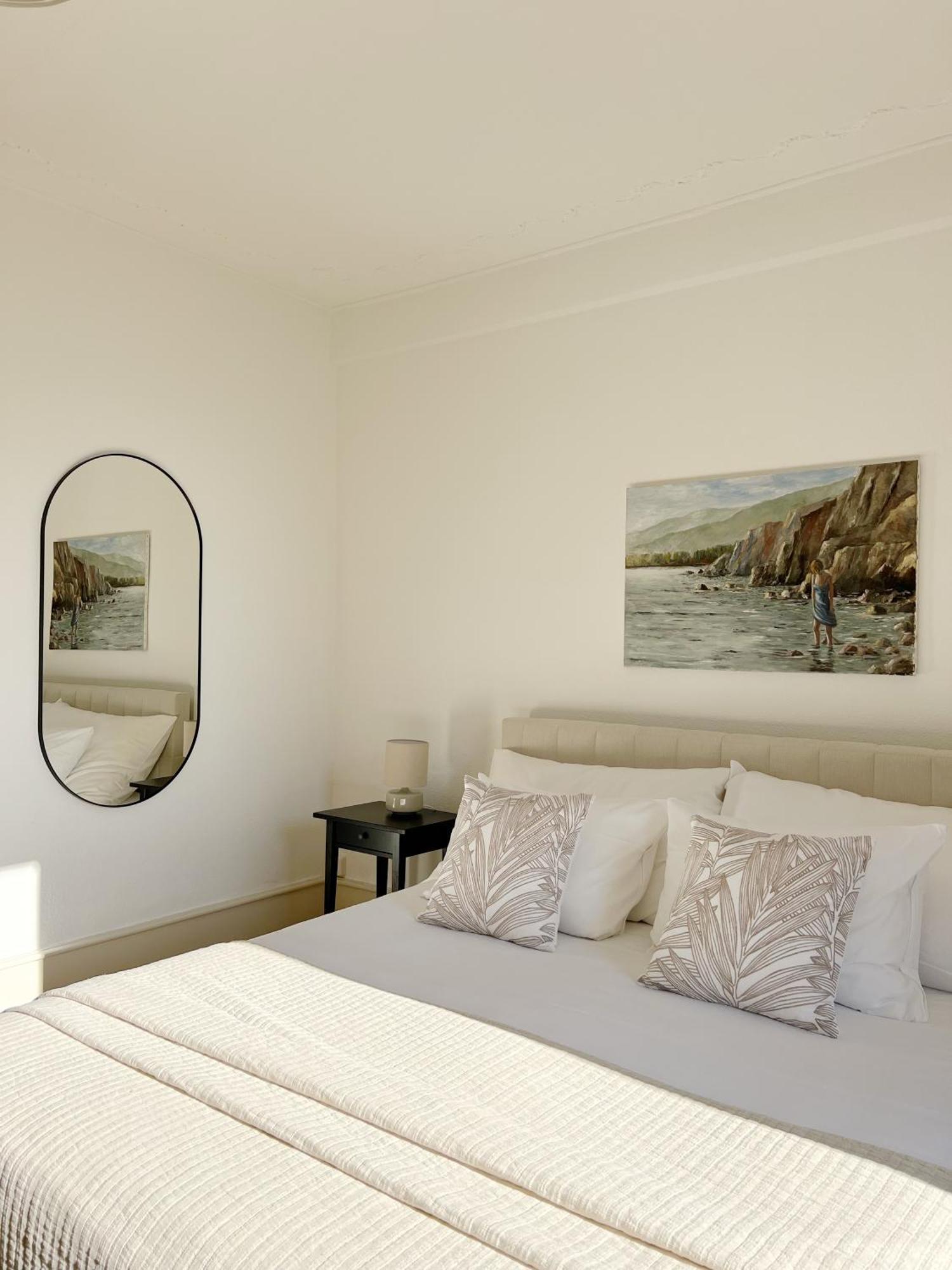 Montreux Riviera Suite Waterfront 3 Bedrooms Private Parking Ngoại thất bức ảnh