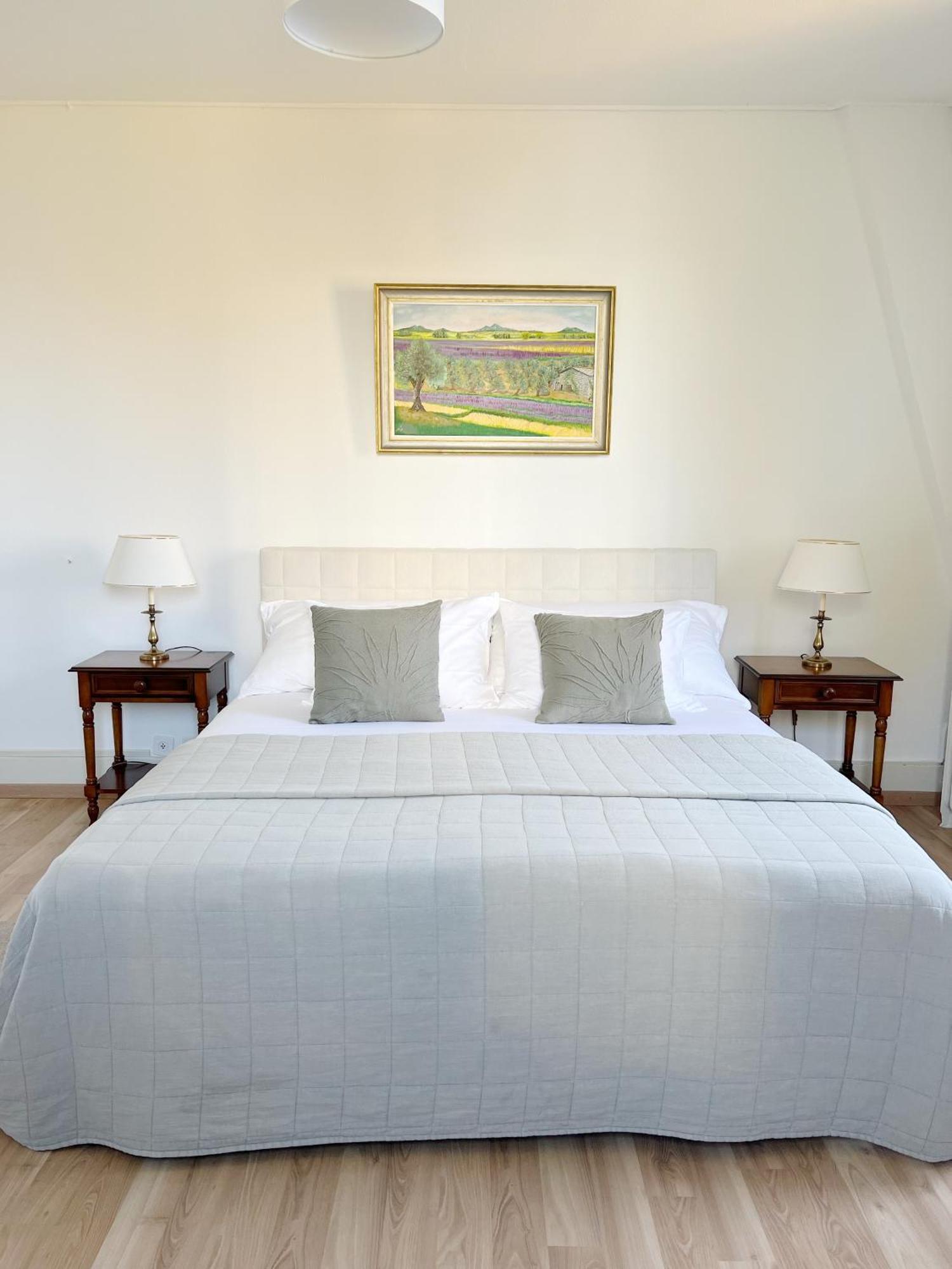 Montreux Riviera Suite Waterfront 3 Bedrooms Private Parking Ngoại thất bức ảnh