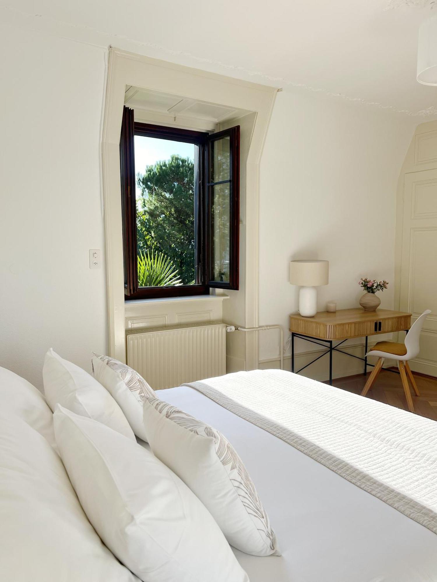 Montreux Riviera Suite Waterfront 3 Bedrooms Private Parking Ngoại thất bức ảnh